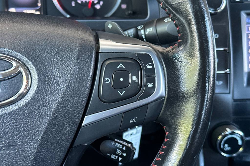 Thumbnail: 2016 Toyota Camry - 29