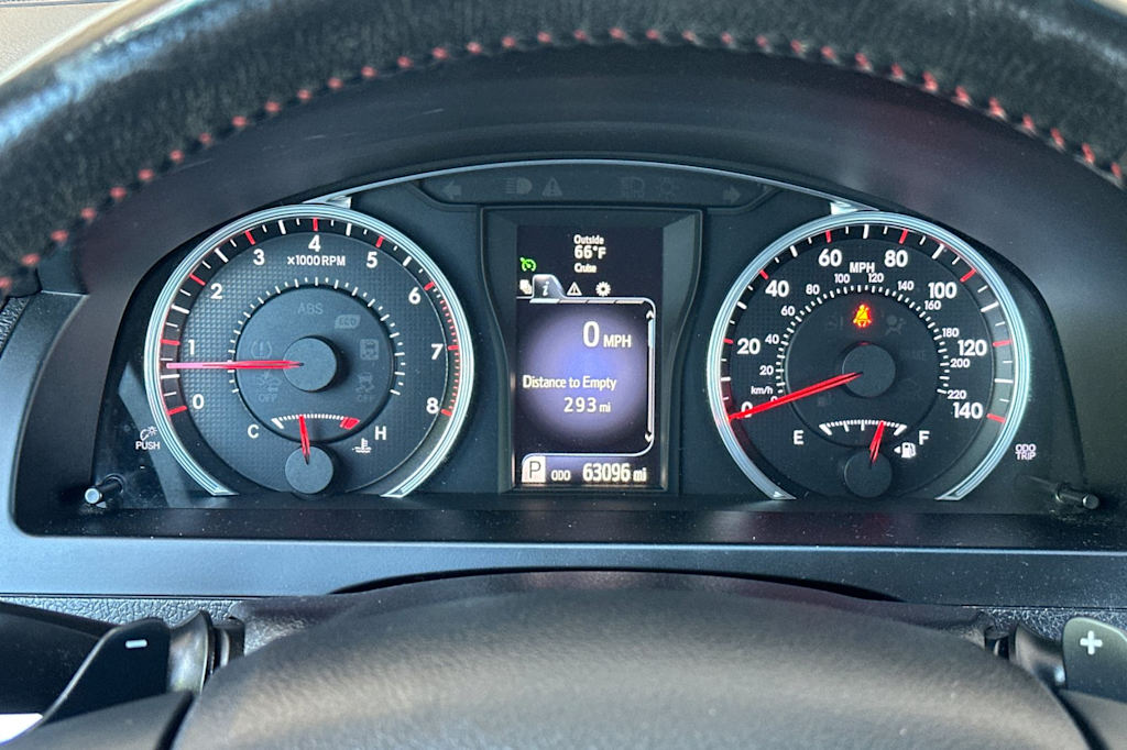 Thumbnail: 2016 Toyota Camry - 16