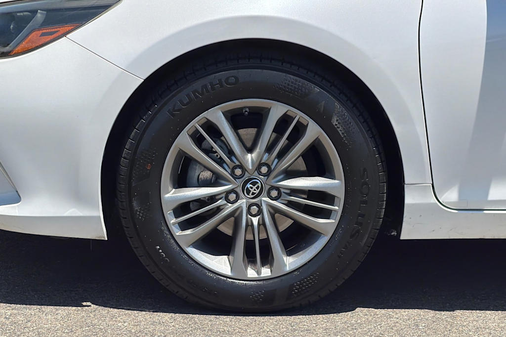 Thumbnail: 2016 Toyota Camry - 8