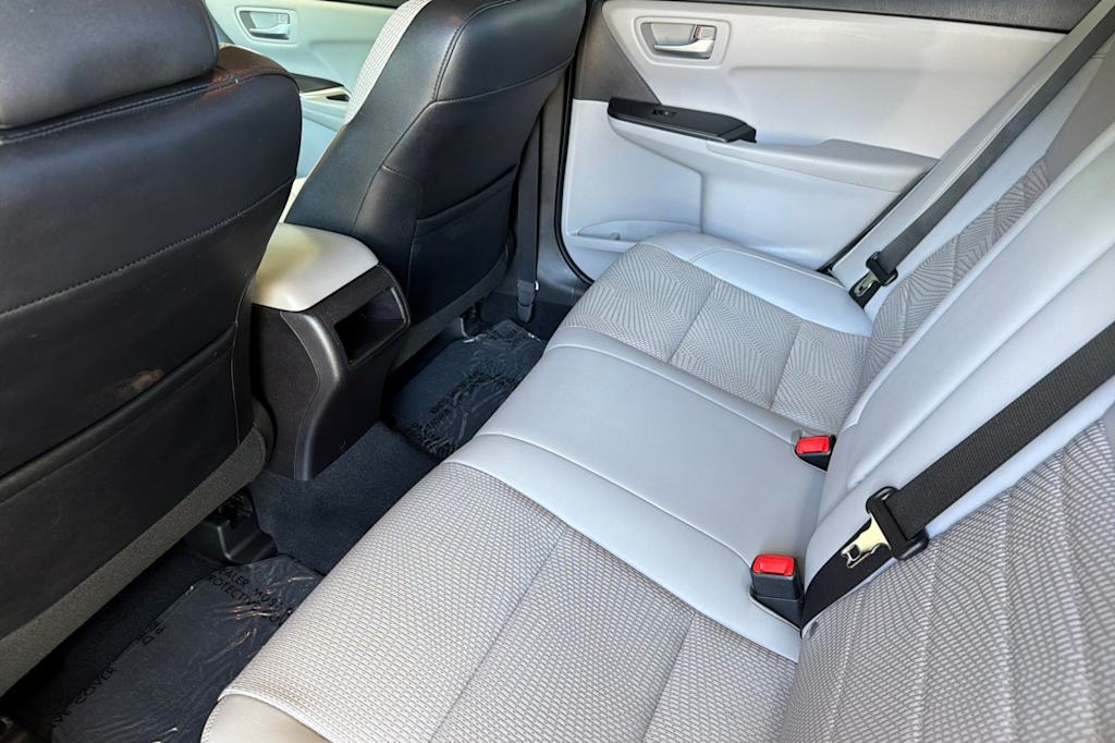 Thumbnail: 2016 Toyota Camry - 10