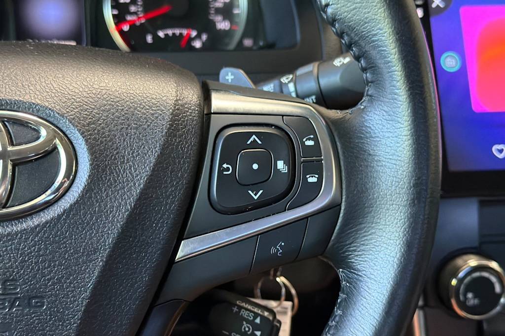 Thumbnail: 2016 Toyota Camry - 28