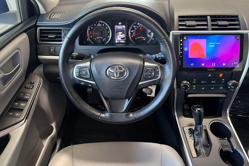 Thumbnail: 2016 Toyota Camry - 11
