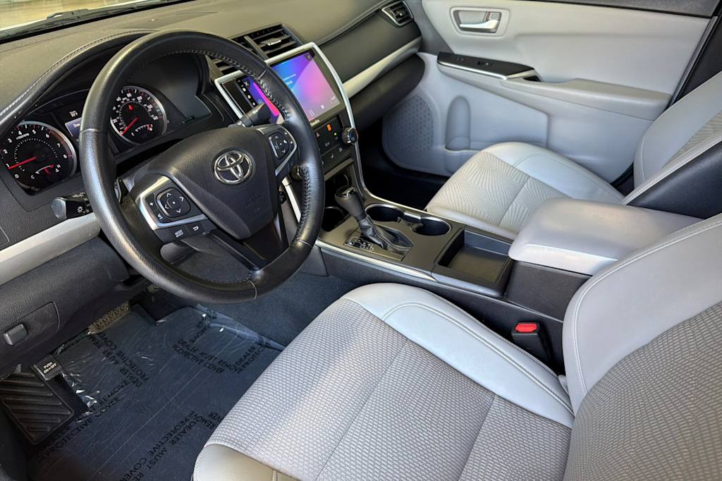 Thumbnail: 2016 Toyota Camry - 9