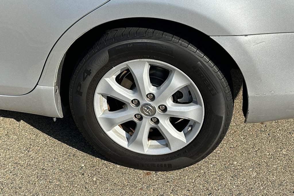 Thumbnail: 2010 Toyota Camry - 17