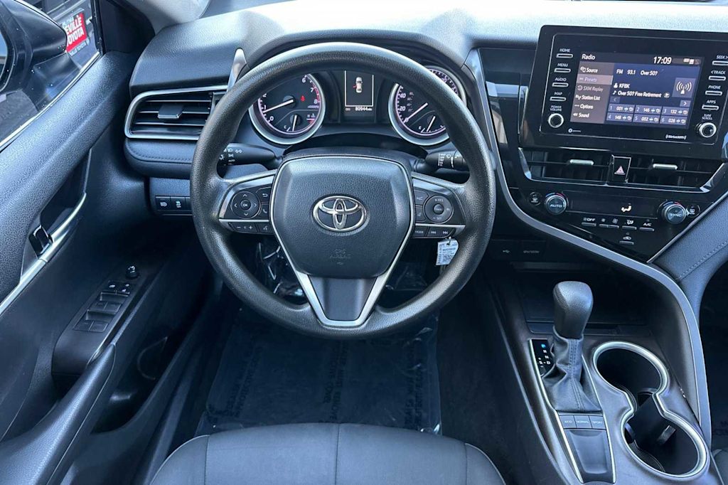 2022 Toyota Camry LE 9