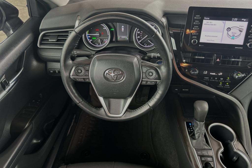 2022 Toyota Camry LE 12