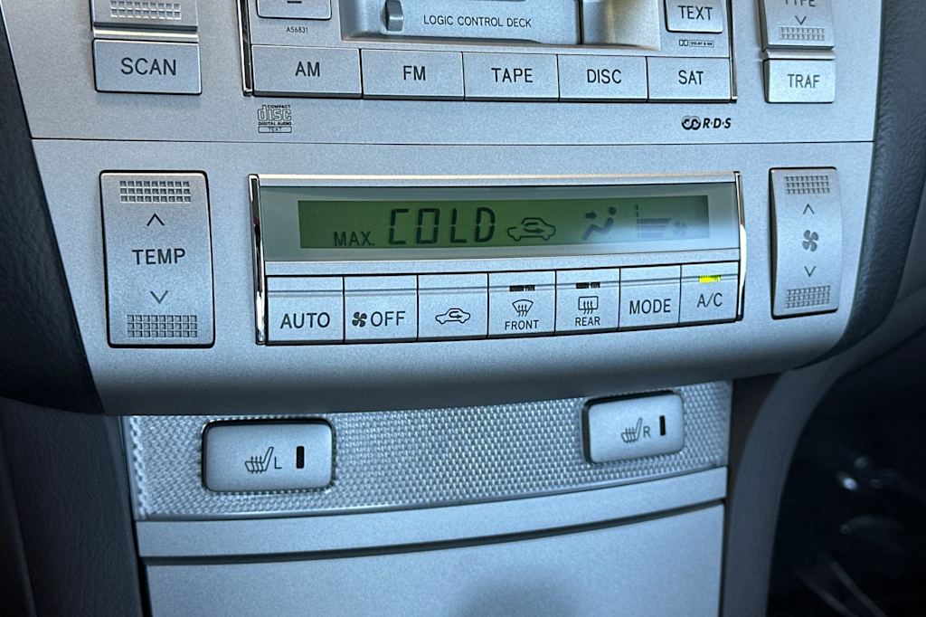 Thumbnail: 2004 Toyota Camry Solara - 24