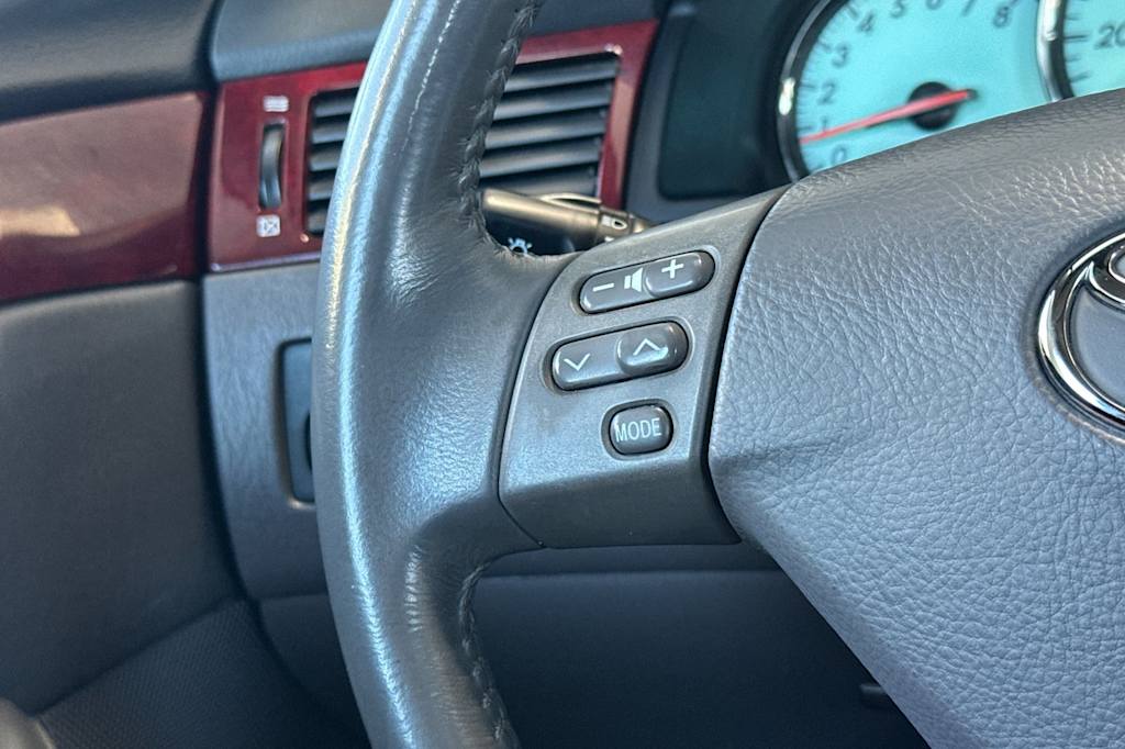 Thumbnail: 2004 Toyota Camry Solara - 26