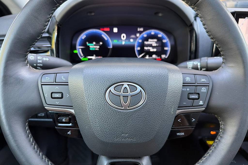 Thumbnail: 2025 Toyota Camry - 27