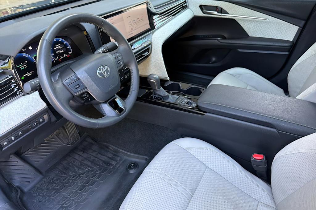 Thumbnail: 2025 Toyota Camry - 9