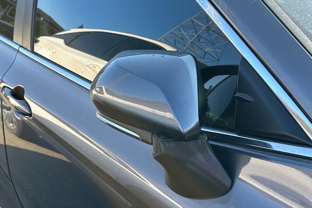 Thumbnail: 2023 Toyota Camry - 14