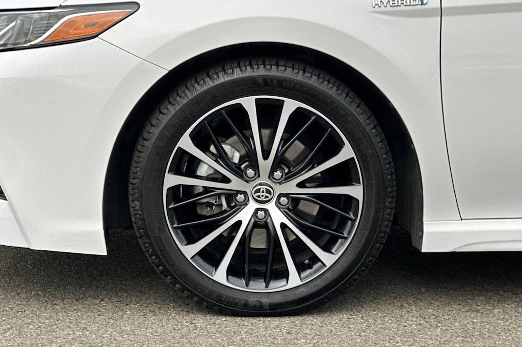 Thumbnail: 2020 Toyota Camry - 7