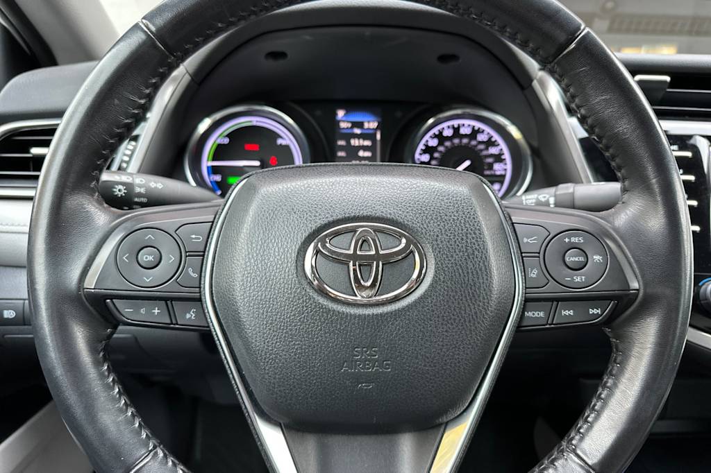 Thumbnail: 2020 Toyota Camry - 26