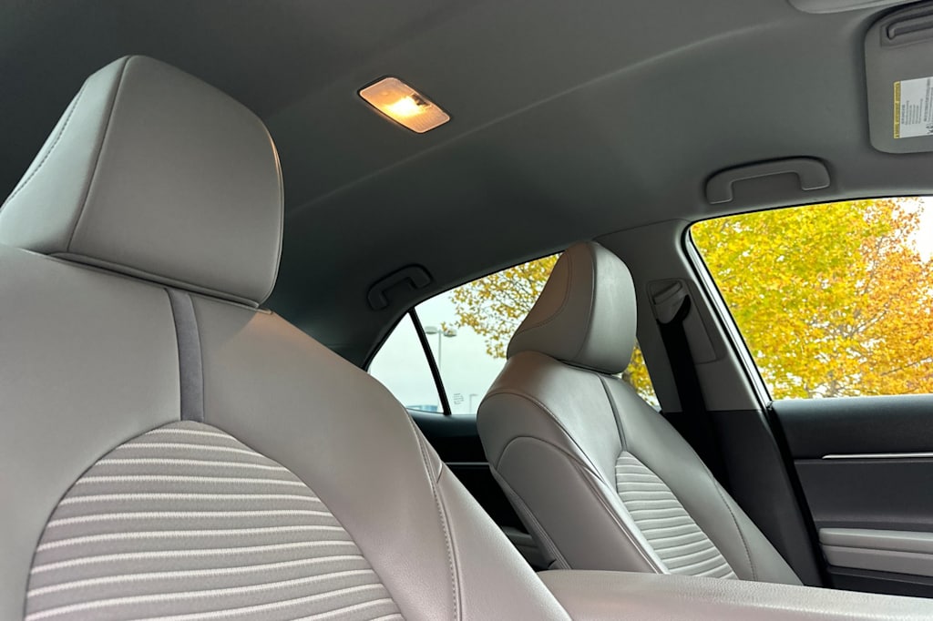 Thumbnail: 2020 Toyota Camry - 9