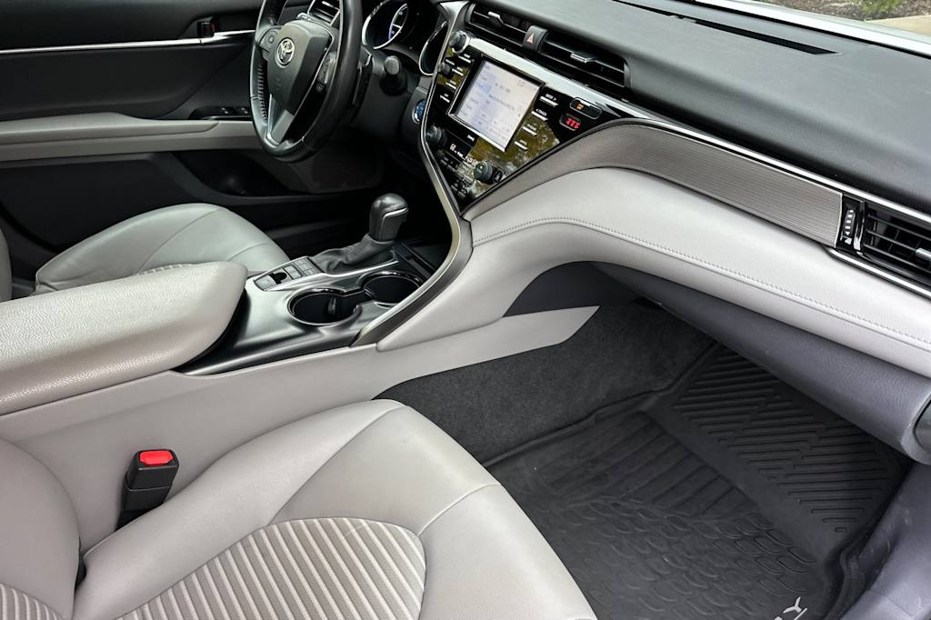 Thumbnail: 2020 Toyota Camry - 12