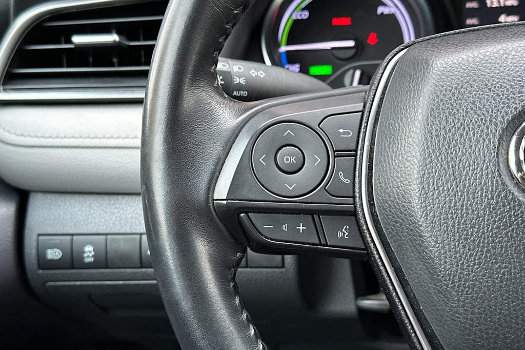 Thumbnail: 2020 Toyota Camry - 27