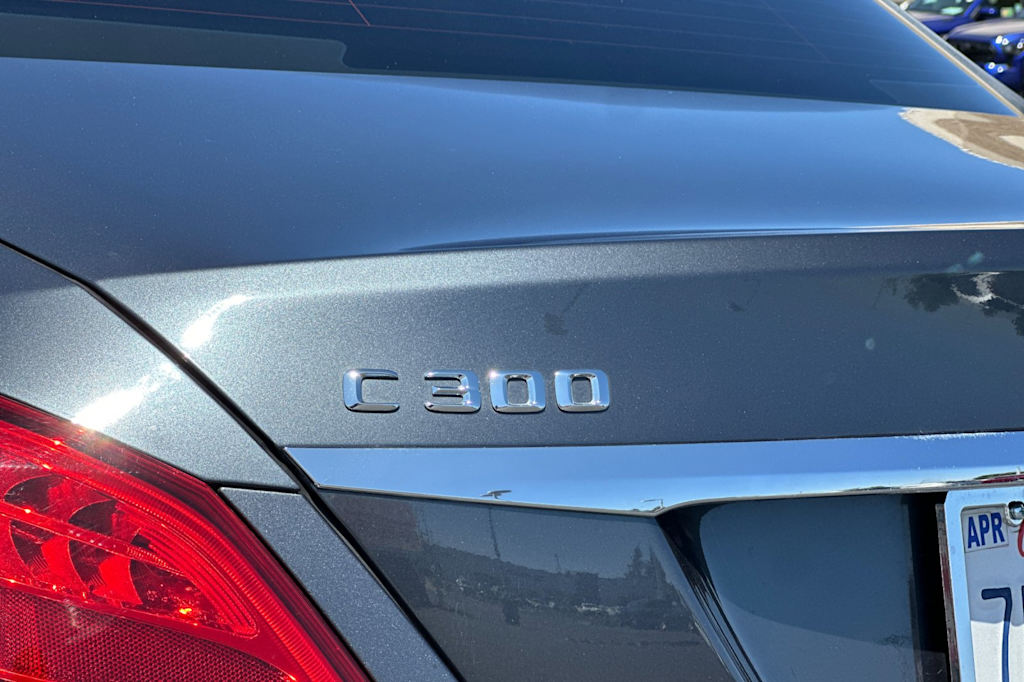 2015 Mercedes-Benz C-Class C 300 7