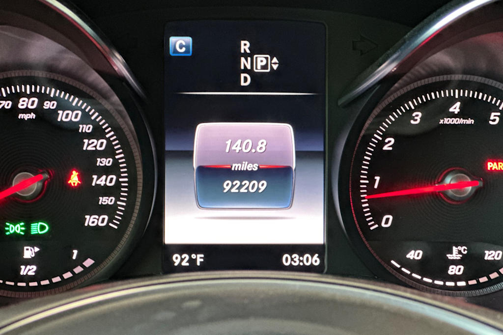 2015 Mercedes-Benz C-Class C 300 32