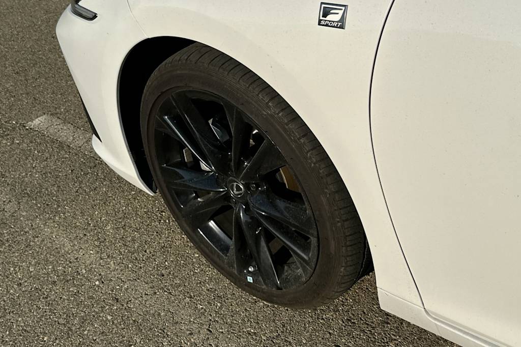 Thumbnail: 2023 Lexus ES - 22