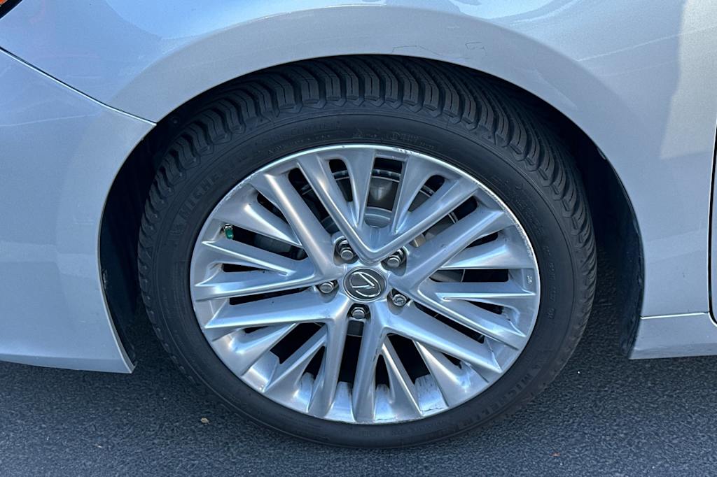 Thumbnail: 2018 Lexus ES - 22