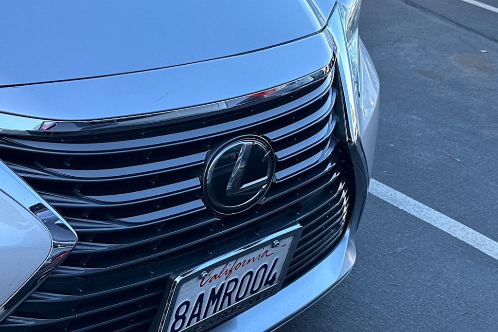 Thumbnail: 2018 Lexus ES - 11