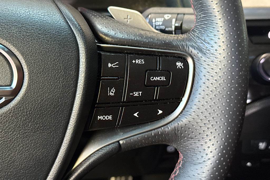 Thumbnail: 2019 Lexus ES - 28