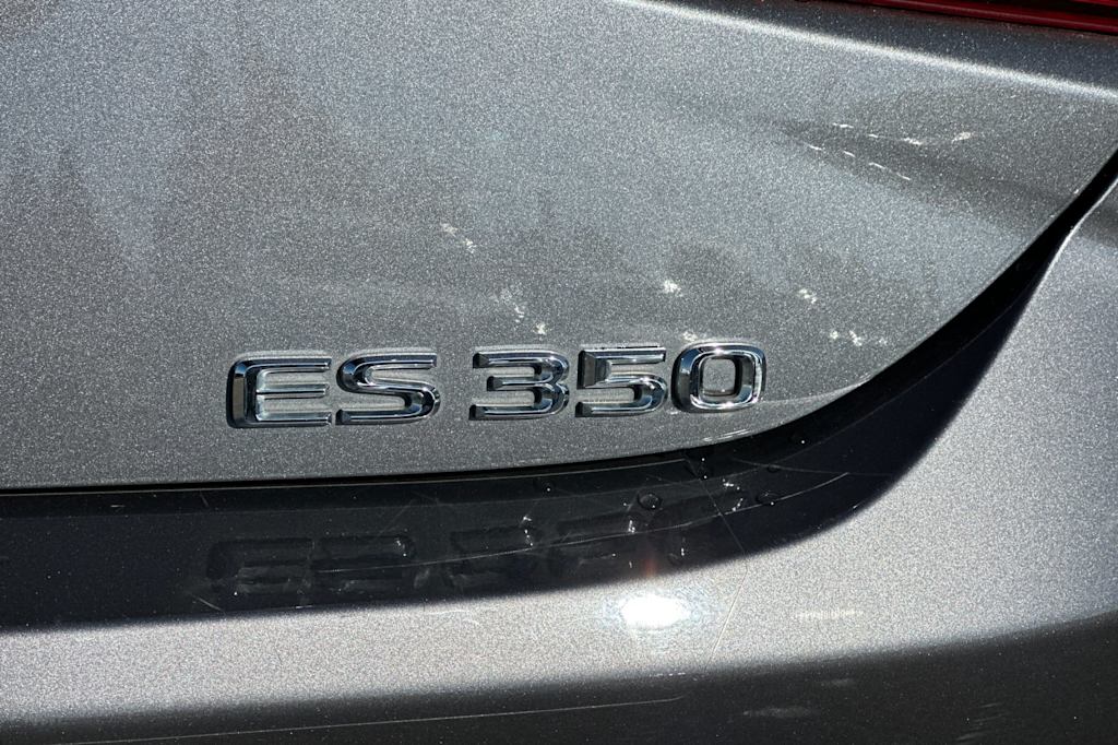 Thumbnail: 2019 Lexus ES - 34