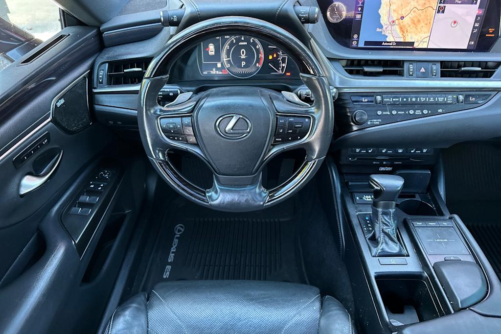 Thumbnail: 2019 Lexus ES - 12