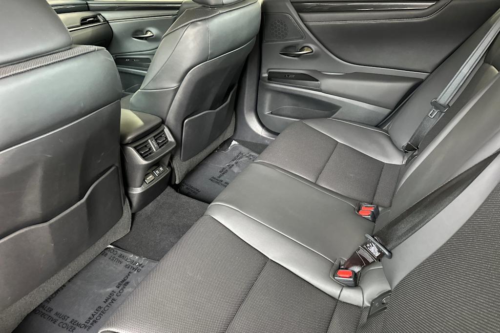 Thumbnail: 2020 Lexus ES - 11