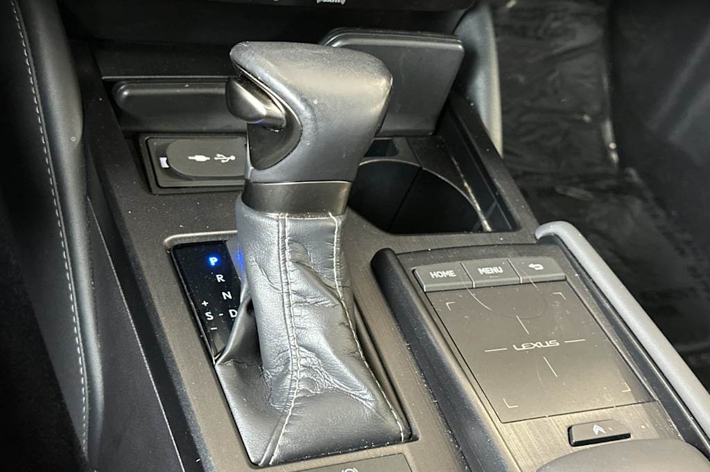 Thumbnail: 2020 Lexus ES - 15