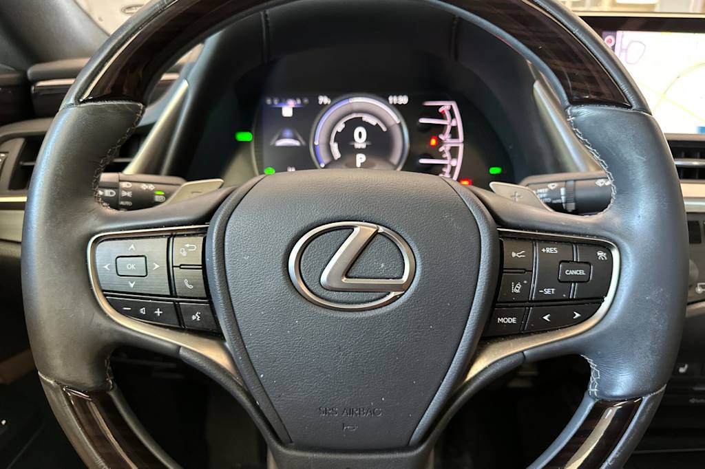 Thumbnail: 2020 Lexus ES - 29