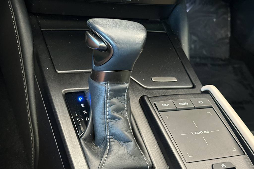 Thumbnail: 2020 Lexus ES - 14
