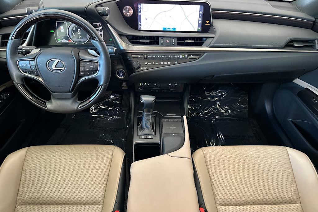 Thumbnail: 2020 Lexus ES - 2