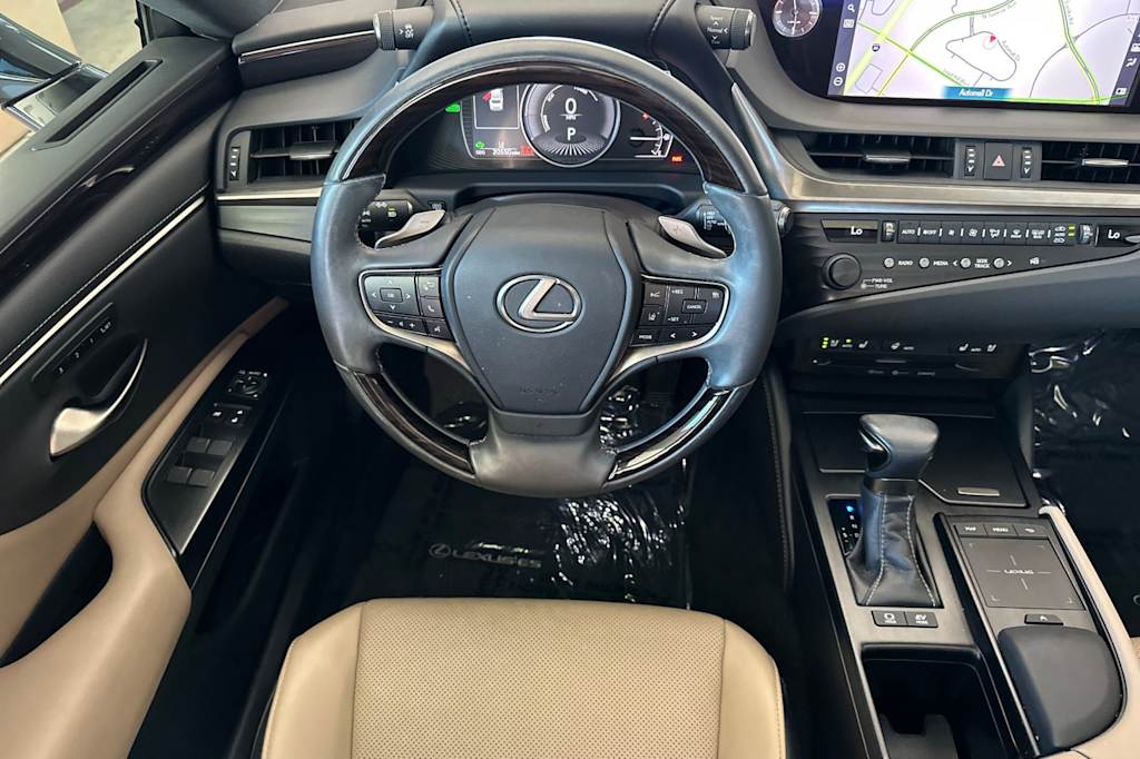 Thumbnail: 2020 Lexus ES - 11