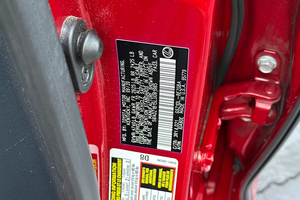 Thumbnail: 2020 Lexus ES - 17