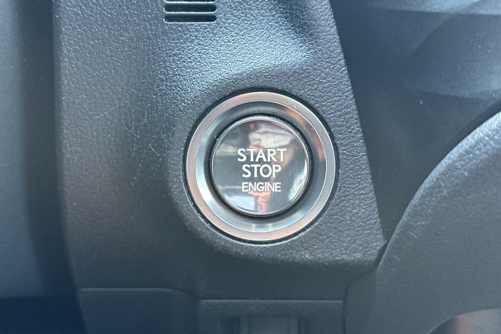 Thumbnail: 2020 Lexus ES - 28