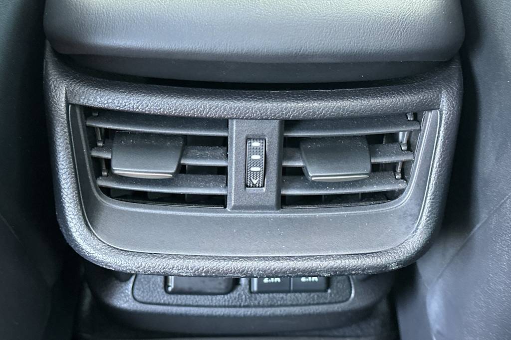 Thumbnail: 2020 Lexus ES - 23