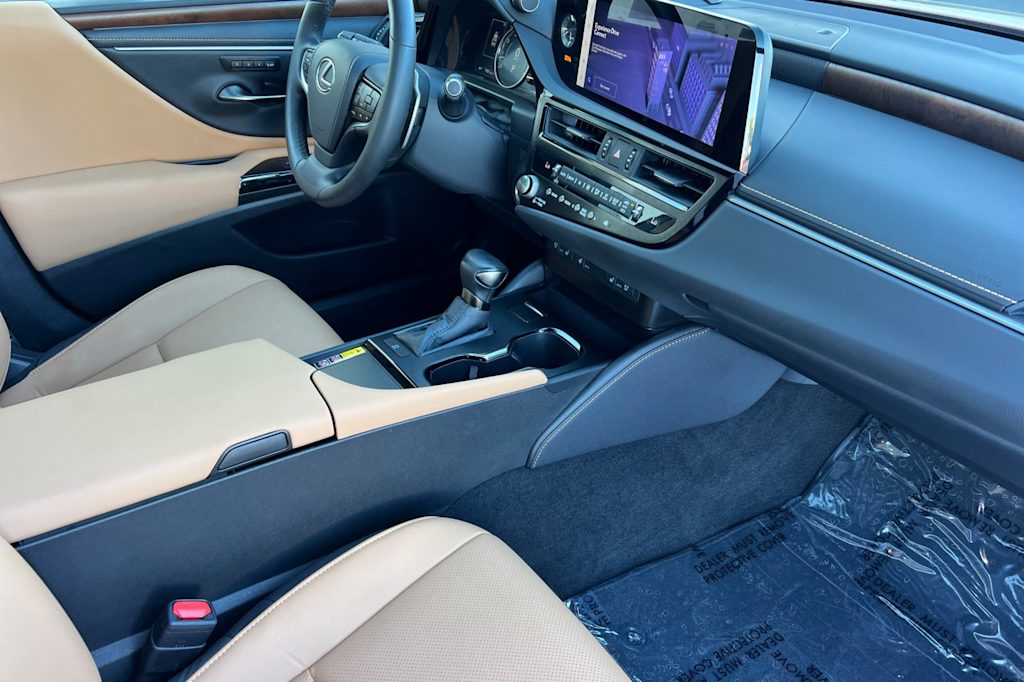 Thumbnail: 2024 Lexus ES - 11