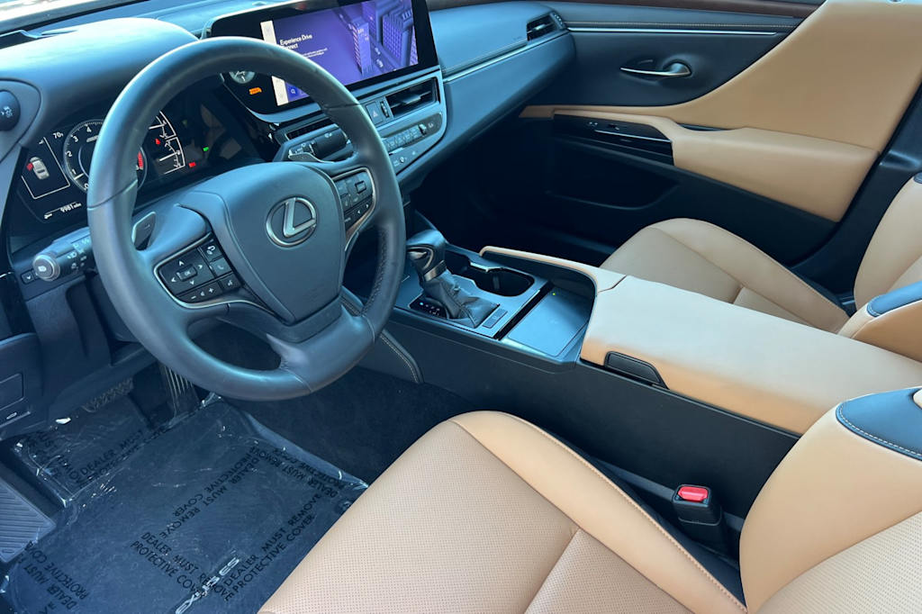 Thumbnail: 2024 Lexus ES - 8