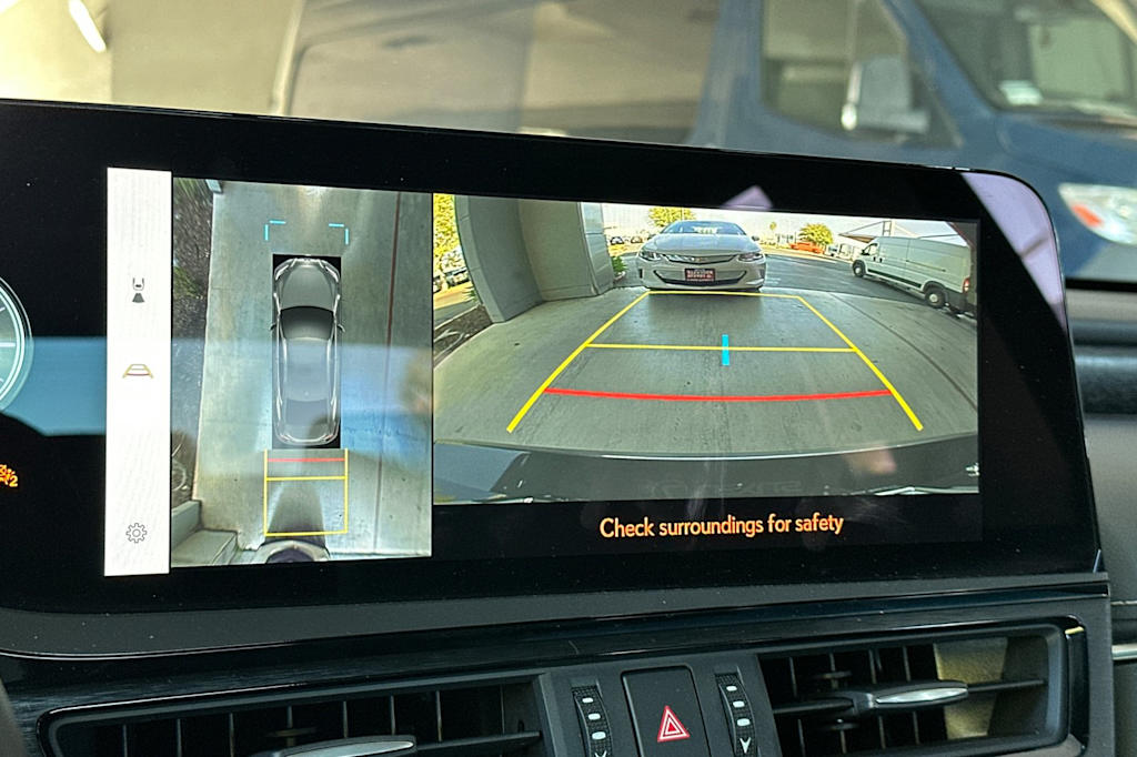 Thumbnail: 2024 Lexus ES - 25