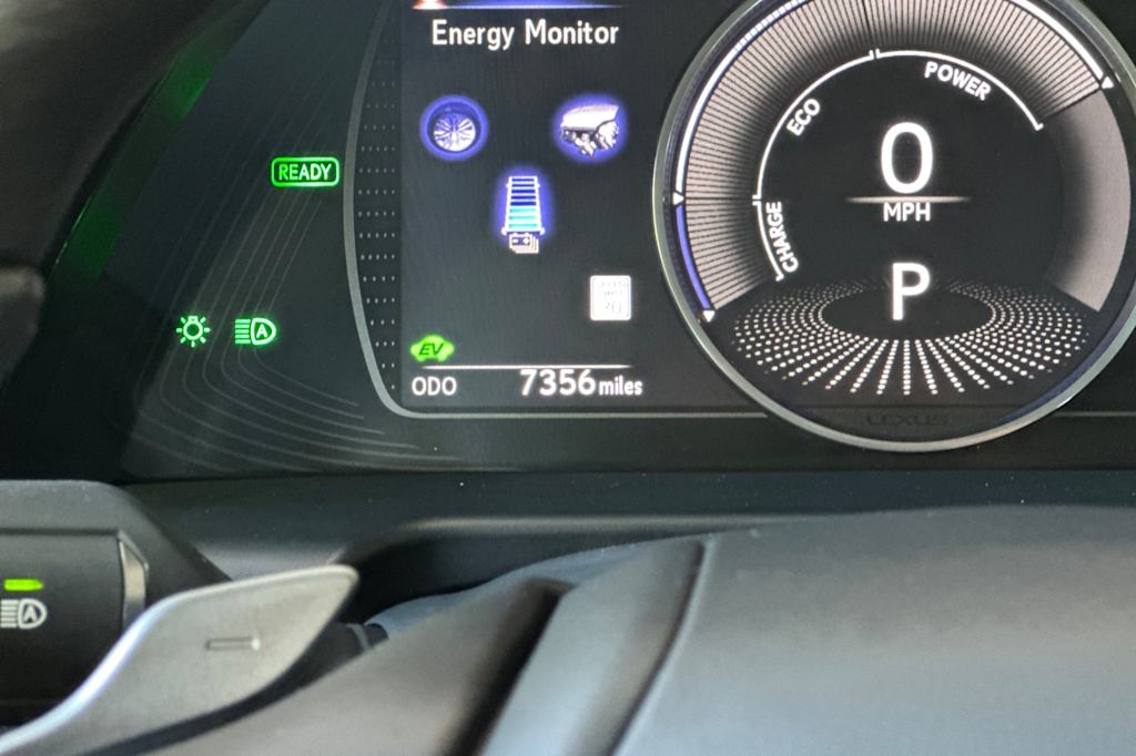 Thumbnail: 2024 Lexus ES - 31