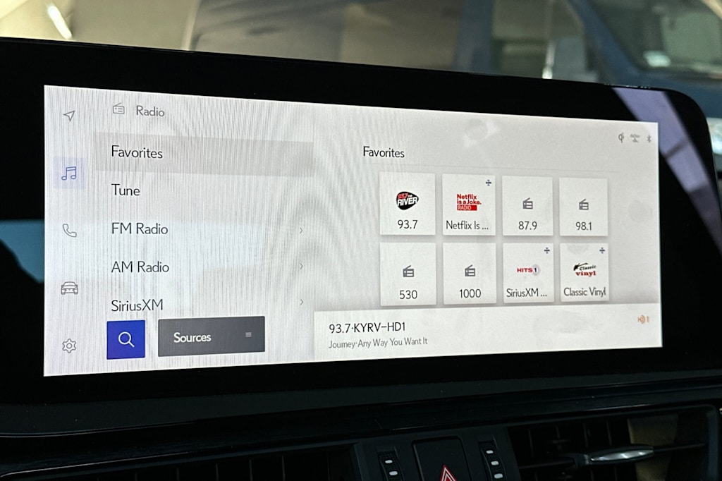 Thumbnail: 2024 Lexus ES - 13