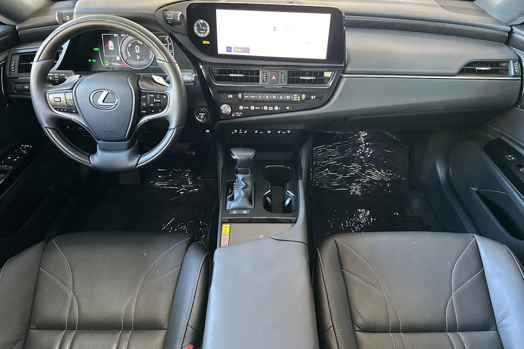 Thumbnail: 2024 Lexus ES - 2