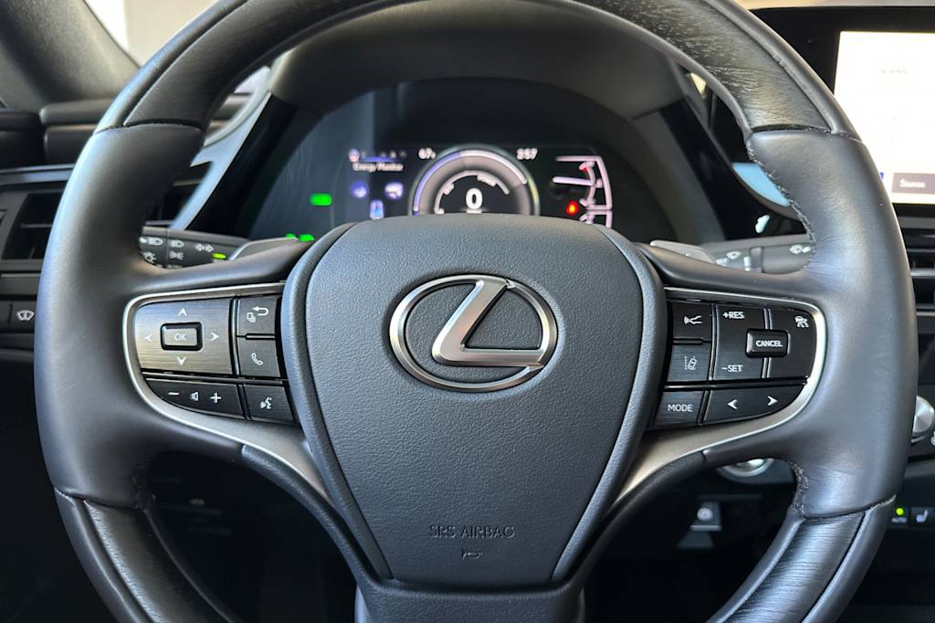 Thumbnail: 2024 Lexus ES - 28