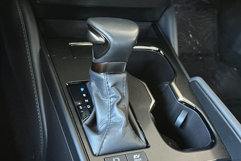 Thumbnail: 2024 Lexus ES - 14