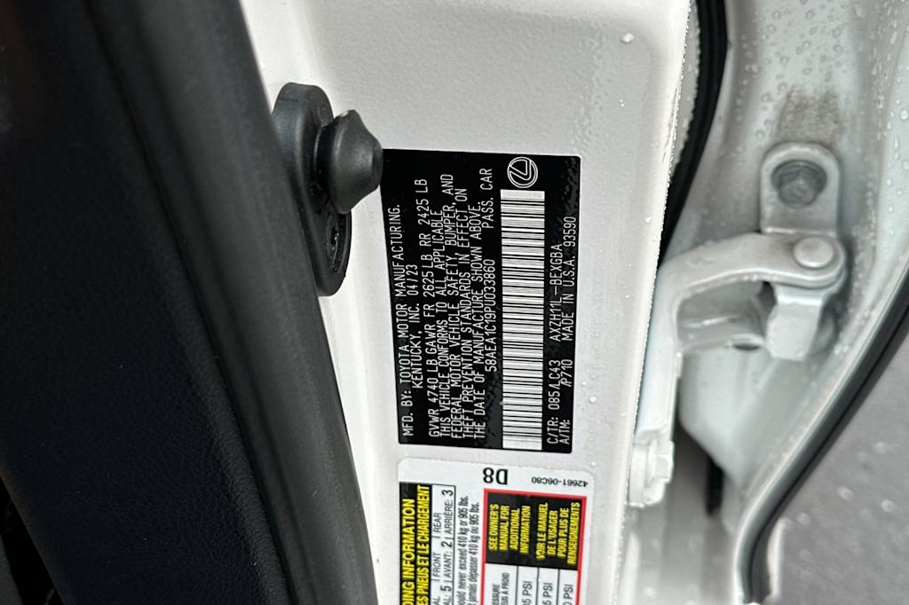 Thumbnail: 2023 Lexus ES - 16