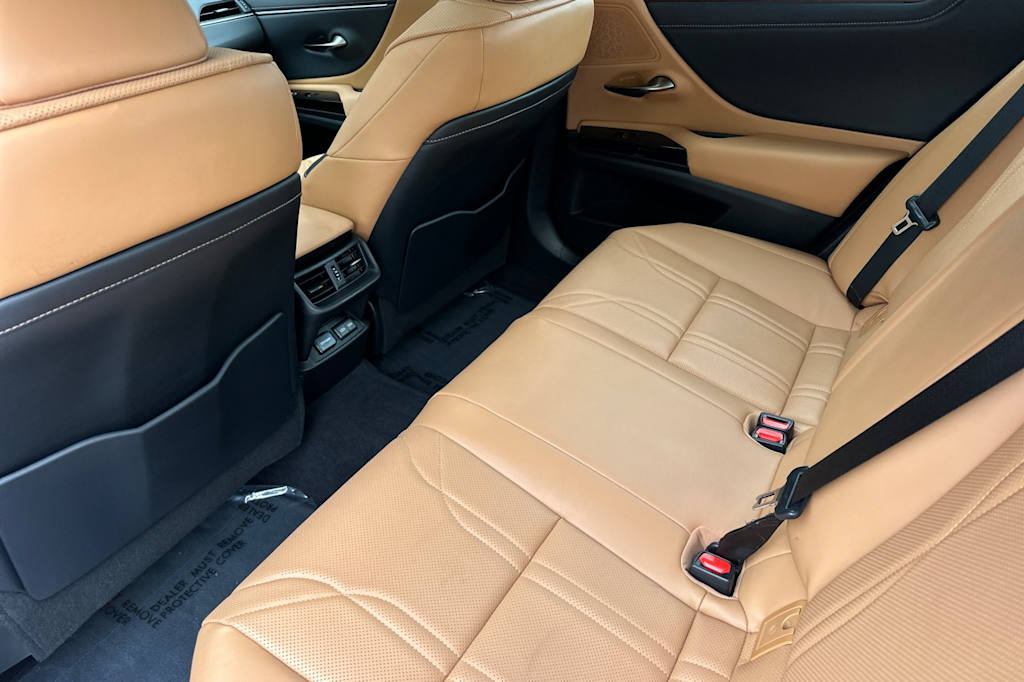 Thumbnail: 2023 Lexus ES - 10