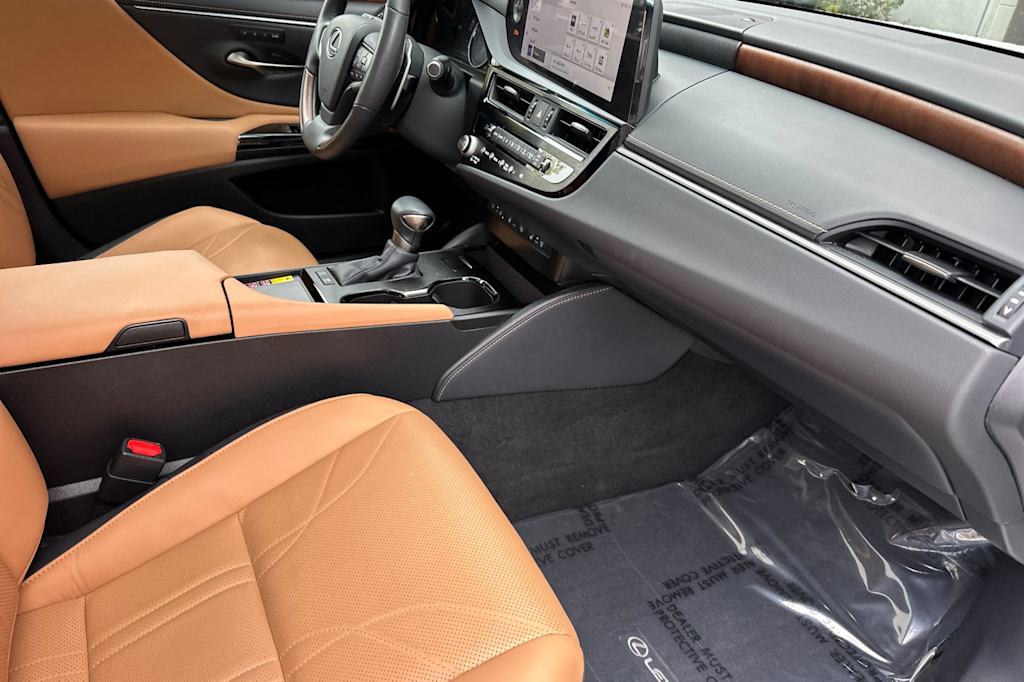 Thumbnail: 2023 Lexus ES - 12