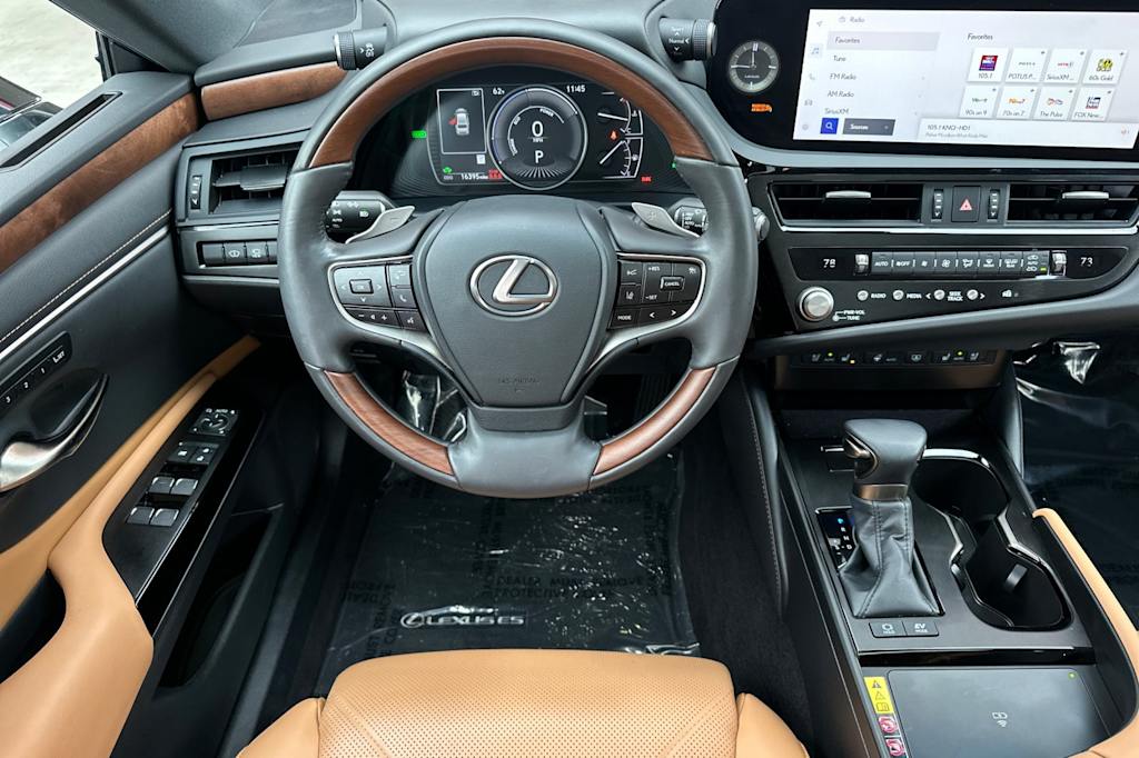 Thumbnail: 2023 Lexus ES - 11