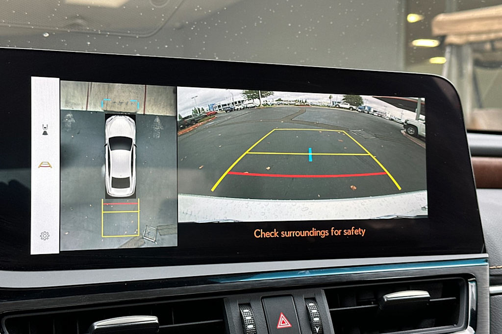 Thumbnail: 2023 Lexus ES - 25